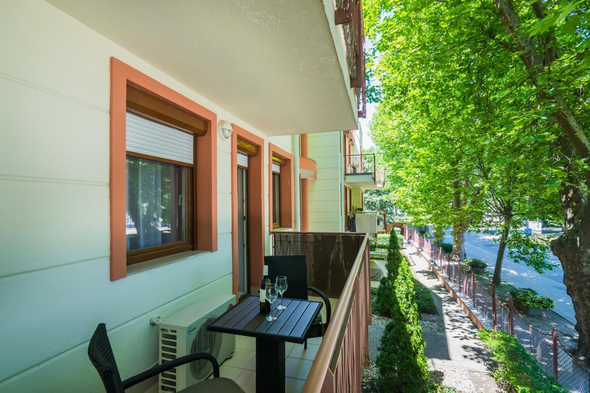Plazs Home Apartman Siófok Kültér fotó